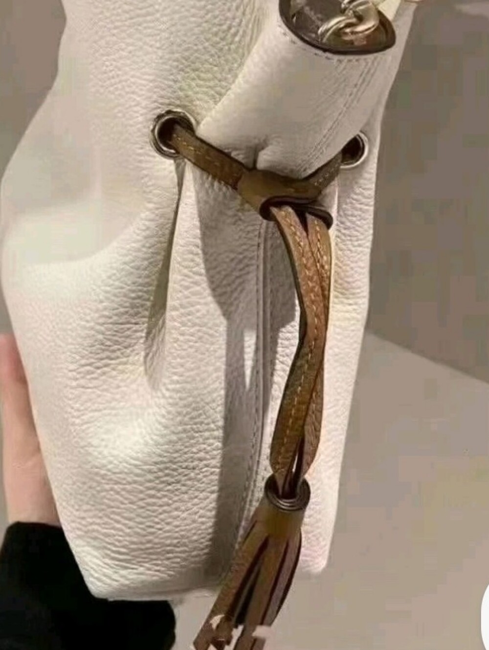 Coach Cream Andy Crossbody With Horse And Carriage/ EUC - Picture 6 of 8